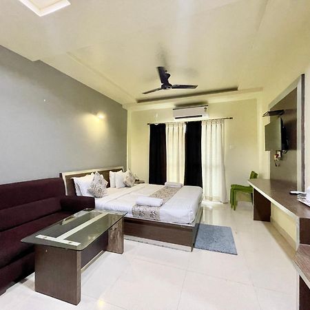 Hotel Trends In ปูรี ภายนอก รูปภาพ