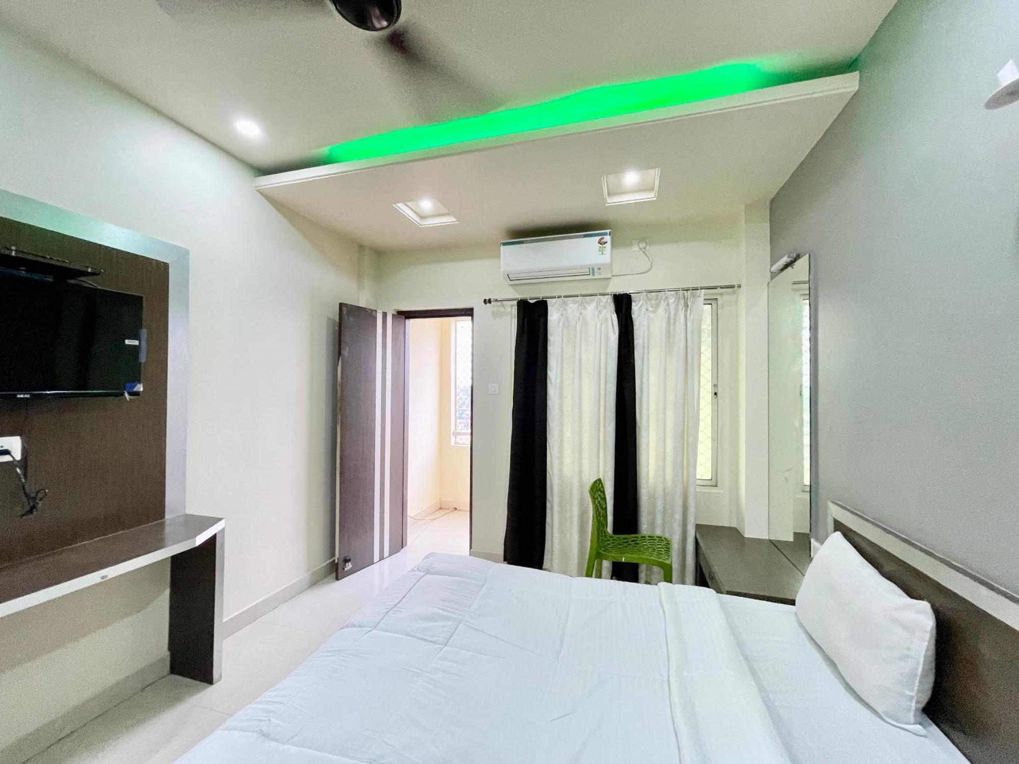 Hotel Trends In ปูรี ภายนอก รูปภาพ