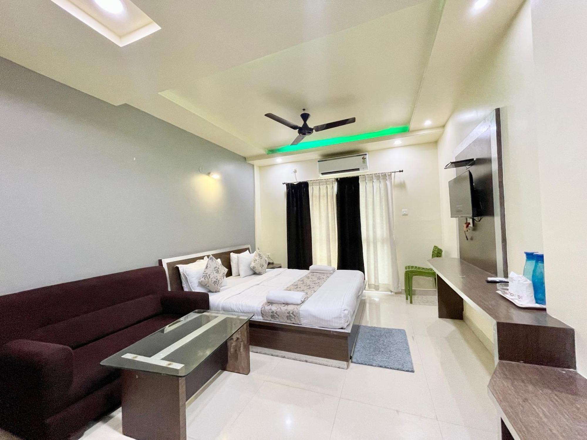 Hotel Trends In ปูรี ภายนอก รูปภาพ
