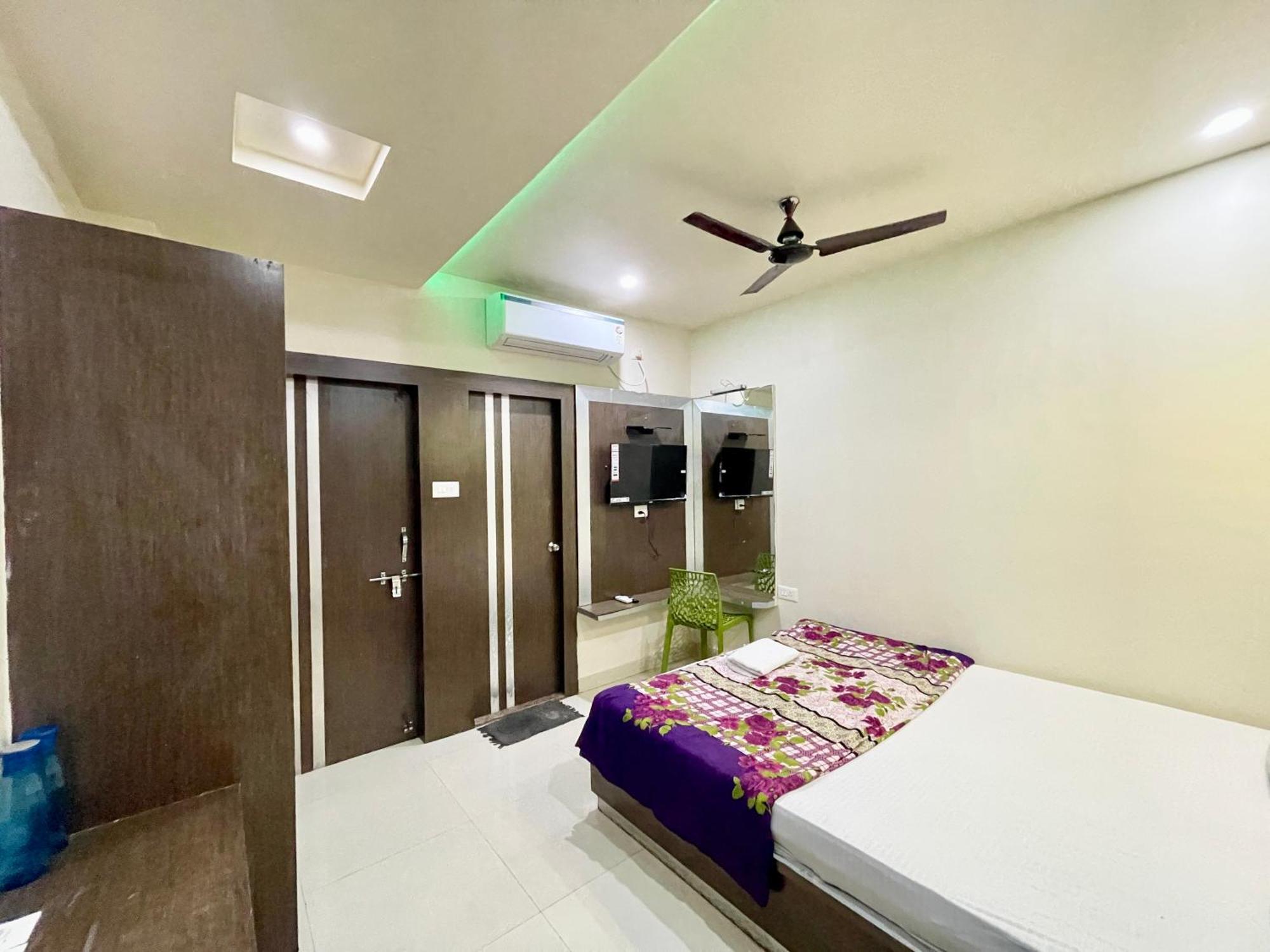 Hotel Trends In ปูรี ภายนอก รูปภาพ